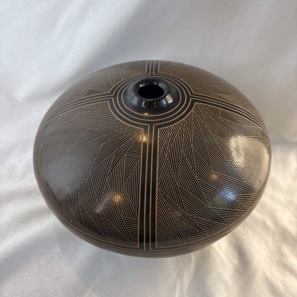 Signed Nicaragua Art Pottery Vase Hand Etched Geometric Folk Art Tribal Boho Vtg